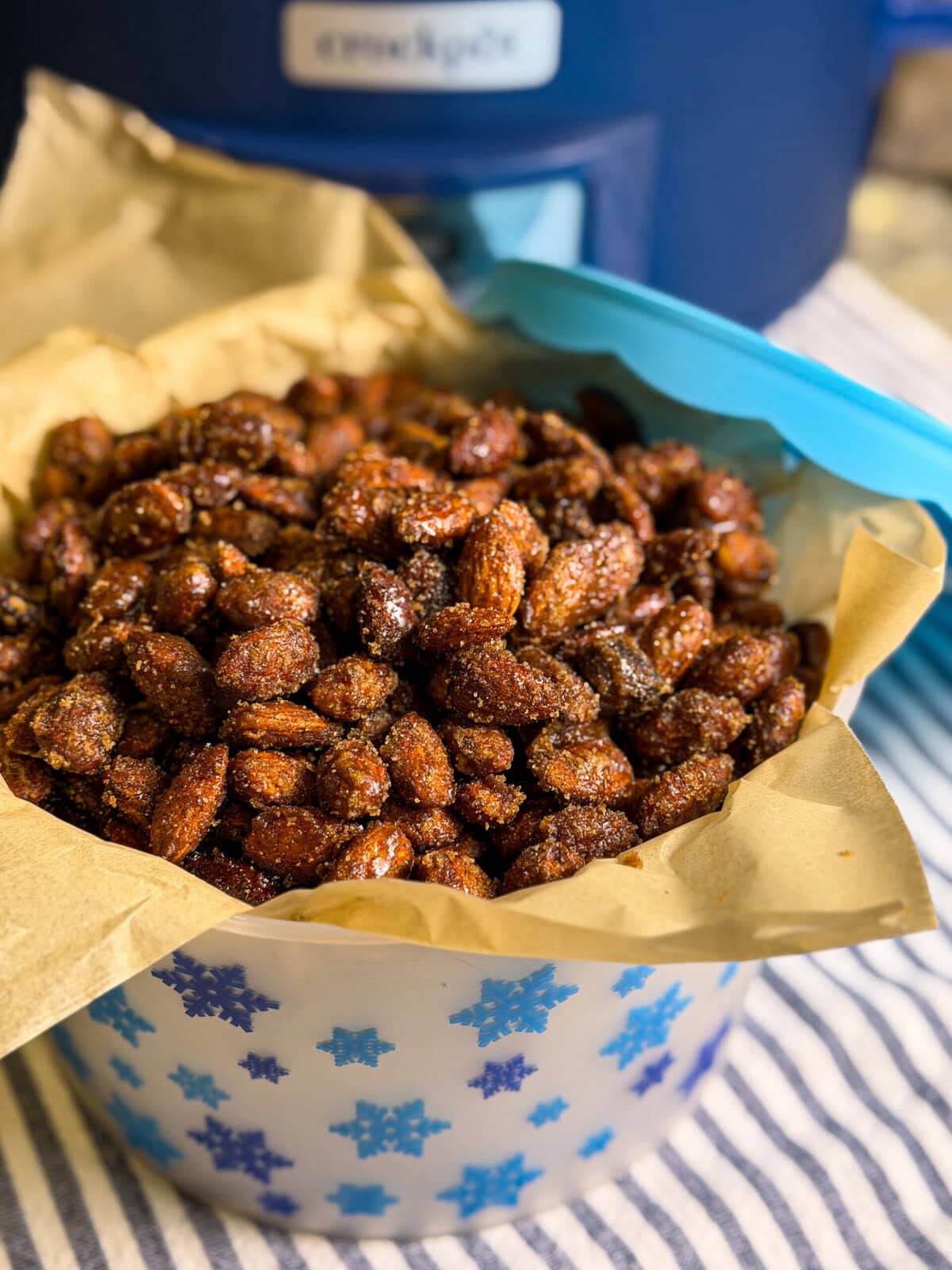 Crock Pot Cinnamon Sugar Almonds